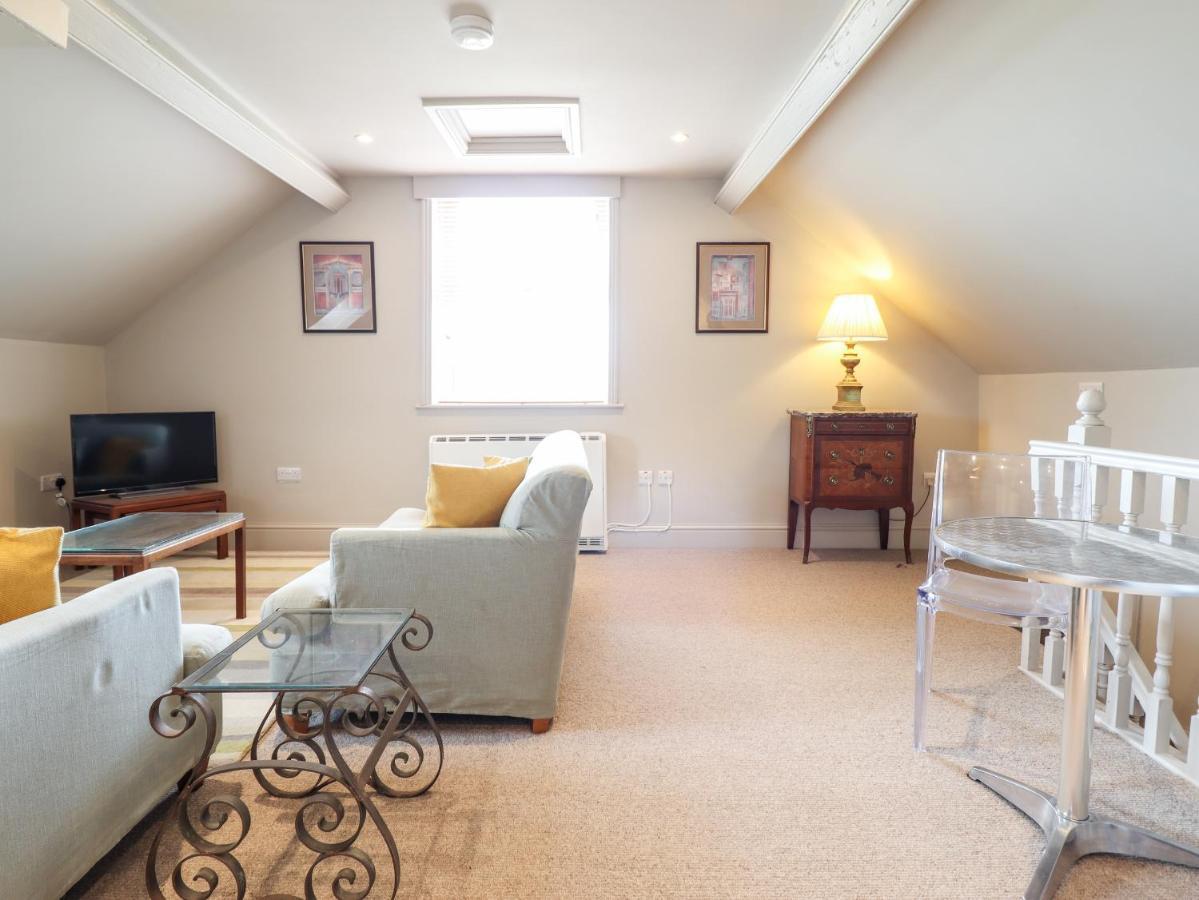 Rock House Apartment Newtown  Bagian luar foto