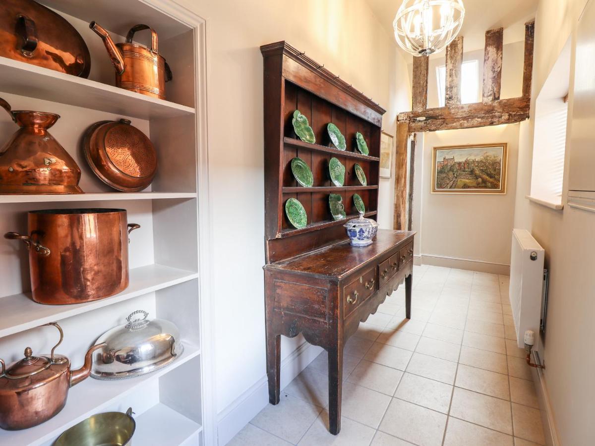 Rock House Apartment Newtown  Bagian luar foto